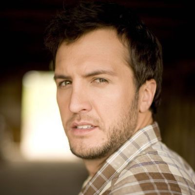 Luke Bryan : Famous Bands for Corporate Events
