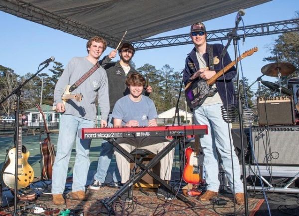 The Posers : College Cover Band